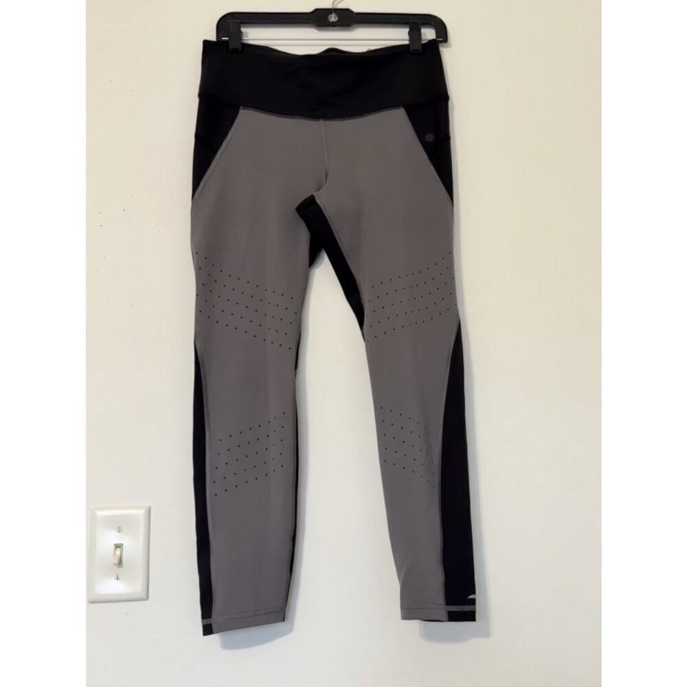 Athleta Women’s Athletic Leggings Size M Black & Gray